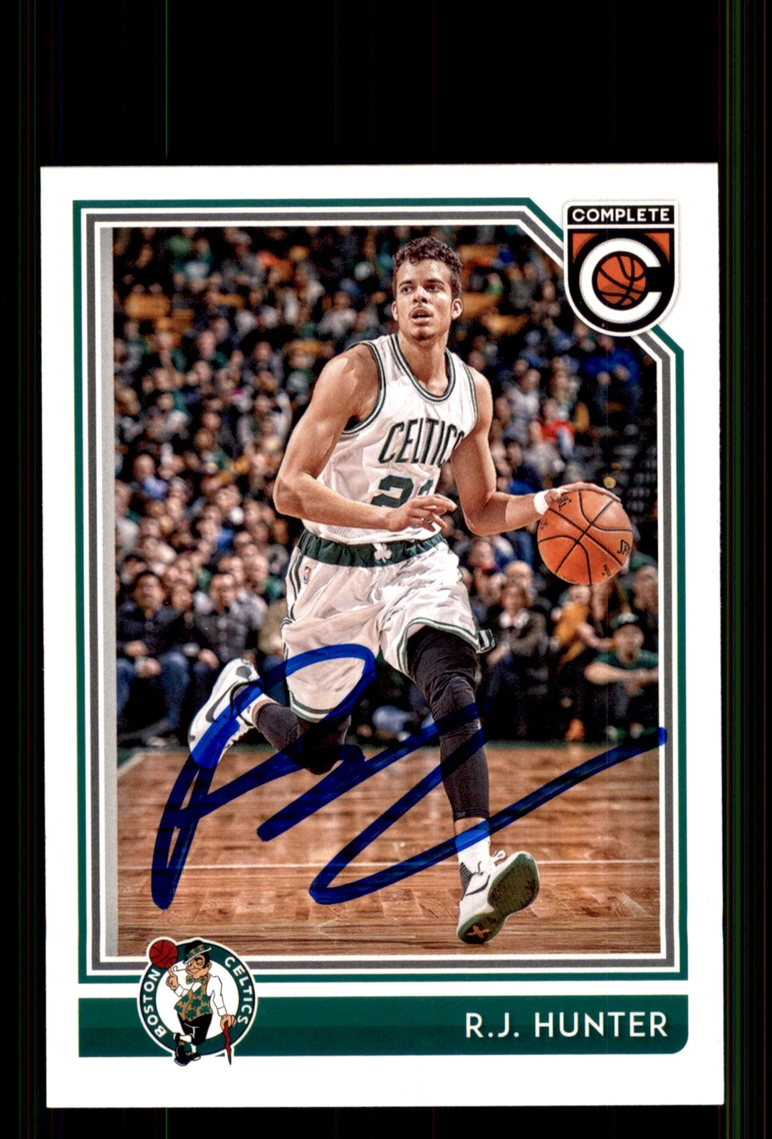 Signed Basketball Card Auto R.J. Hunter 2016-17 Panini Complete #61 Celtics