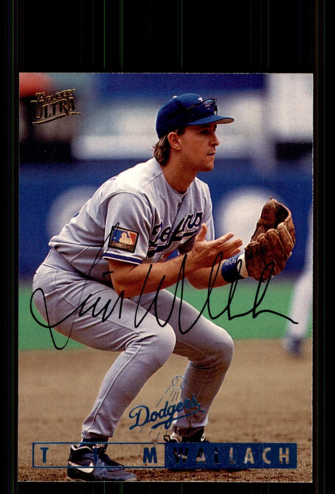 Signed Baseball Card Auto Tim Wallach 1995 Ultra #401 Los Angeles Dodgers