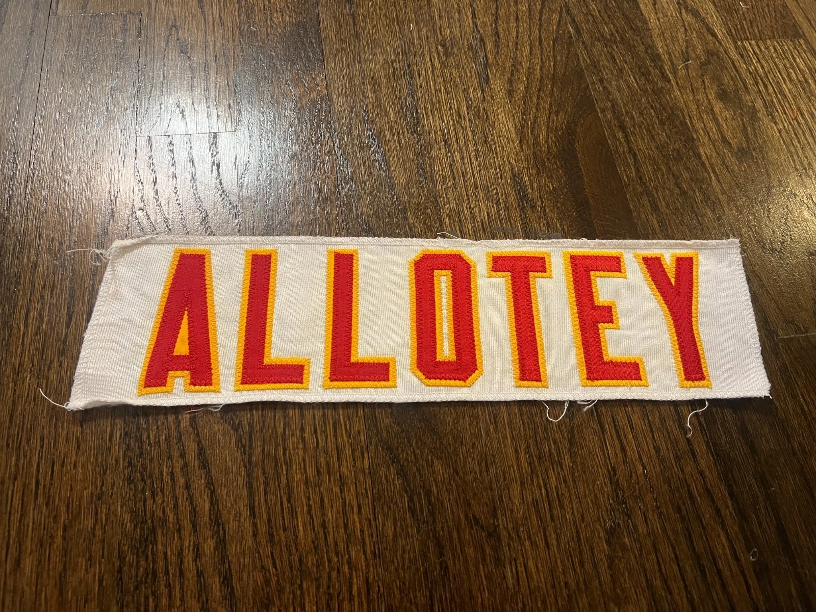 KANSAS CITY CHIEFS GAME USED ? TEAM ISSUED JERSEY NAMEPLATE NFL  VICTOR ALLOTEY