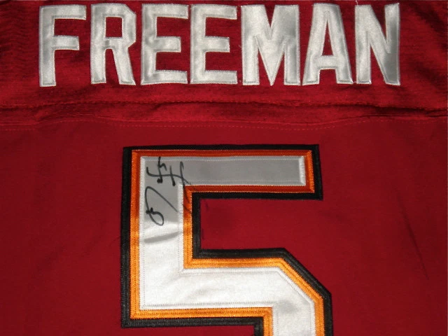 JOSH FREEMAN AUTOGRAPHED JERSEY (BUCCANEERS) W/ PROOF!