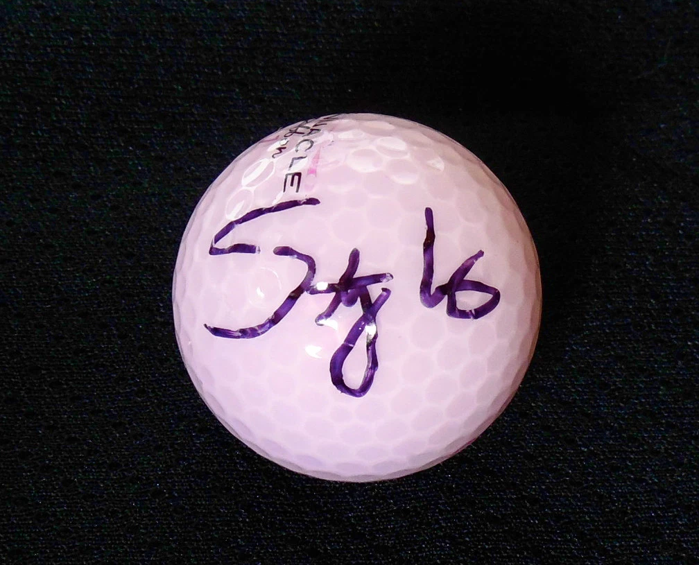 STACY LEWIS AUTOGRAPHED PINK GOLF BALL (LPGA) W/ PROOF!