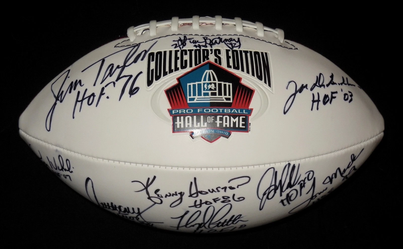 HALL OF FAME AUTOGRAPHED FOOTBALL (15 SIGNATURES) - Munoz, Dent, Kelly, etc.