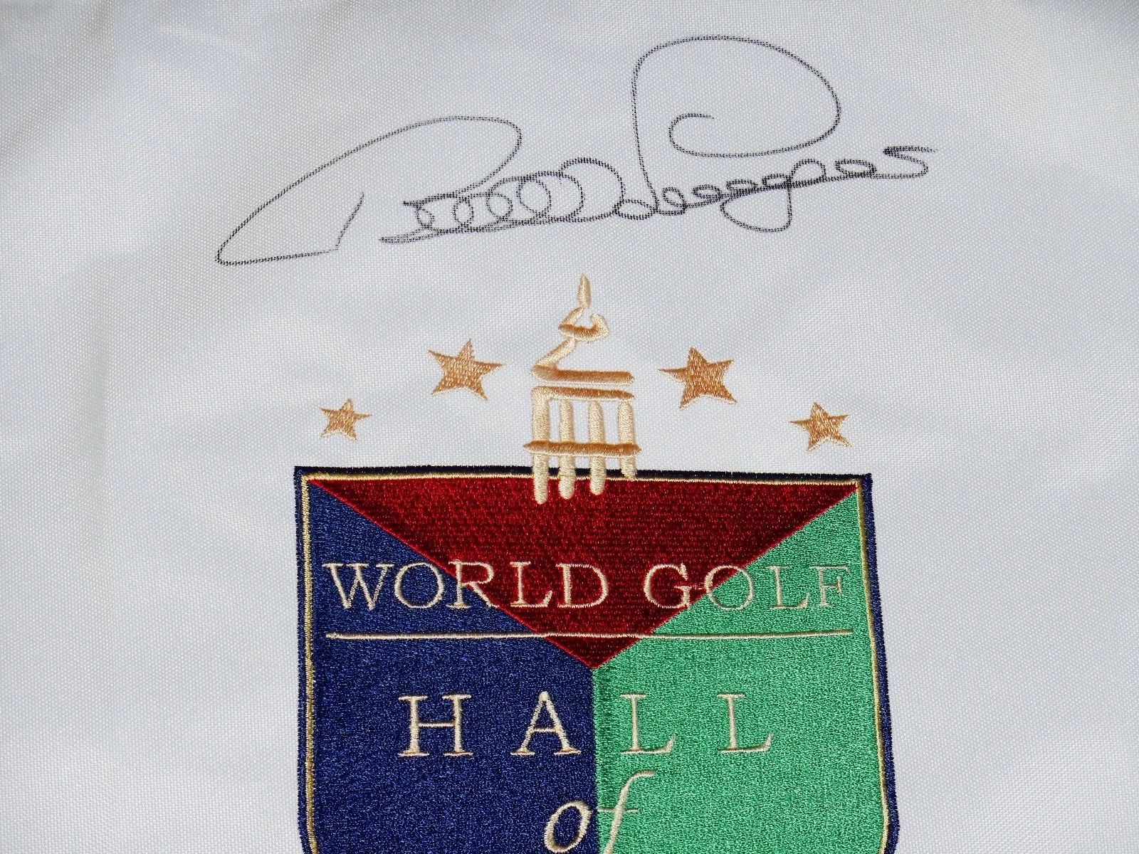 BERNHARD LANGER AUTOGRAPHED WORLD HALL OF FAME GOLF FLAG (2002 HOF) - W/ COA!