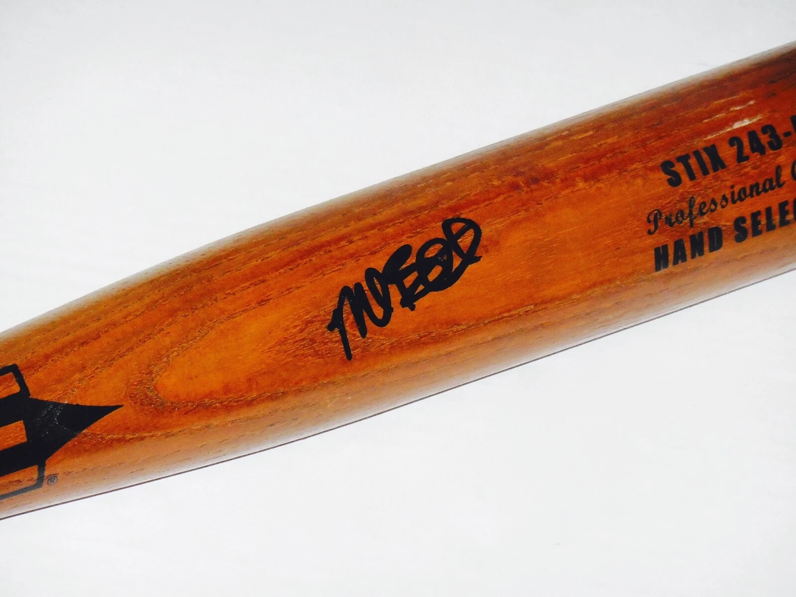 MARK REYNOLDS AUTOGRAPHED BAT (COLORADO ROCKIES) - Spring Training Used Bat!