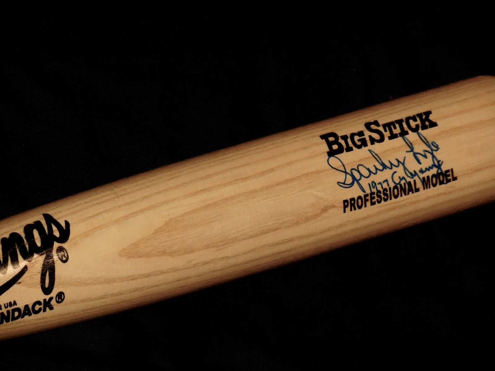SPARKY LYLE AUTOGRAPHED RAWLINGS BAT (NEW YORK YANKEES) - W/ COA!