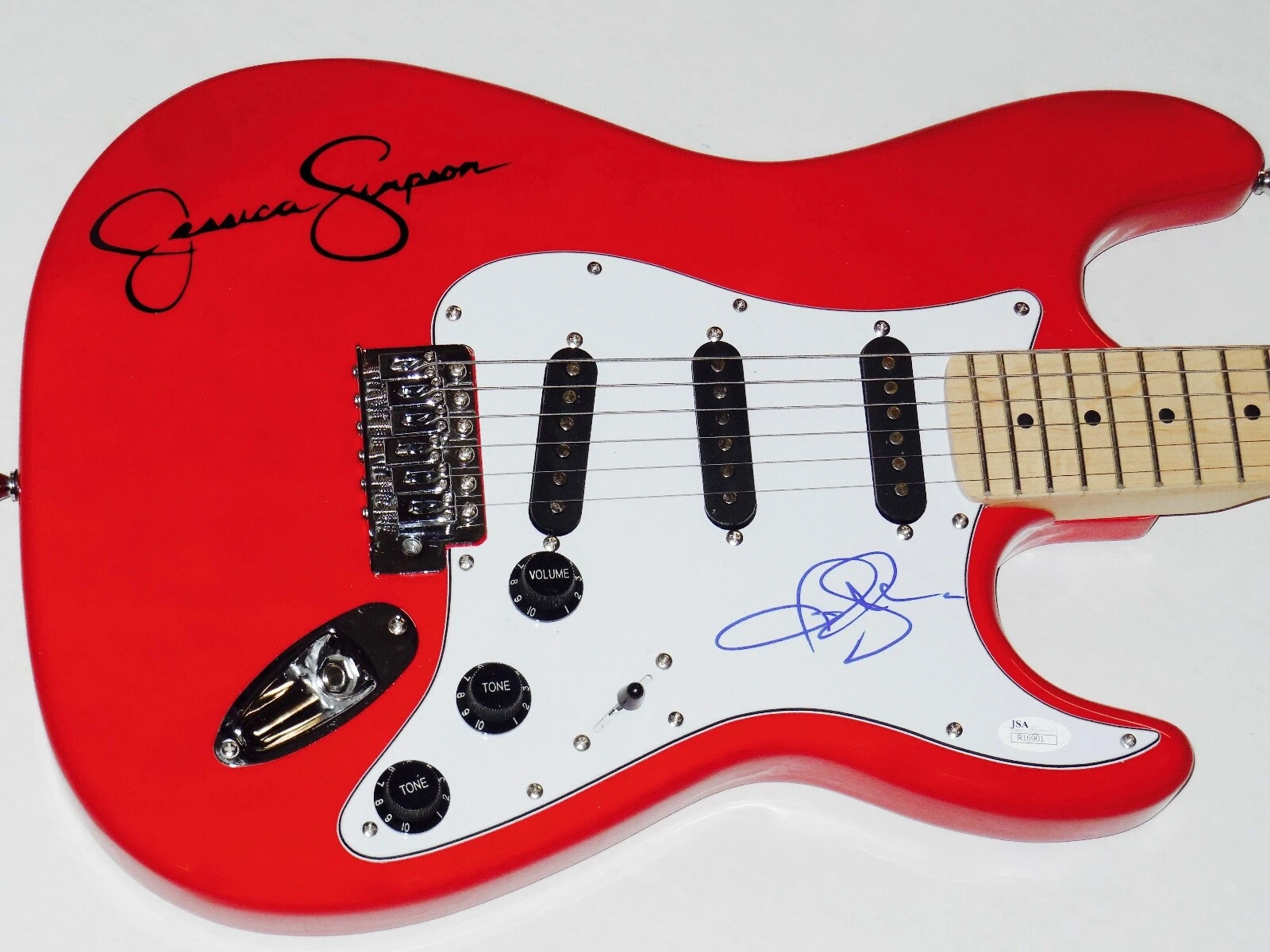 JESSICA SIMPSON AUTOGRAPHED GUITAR (SINGER / ACTRESS) - JSA COA!