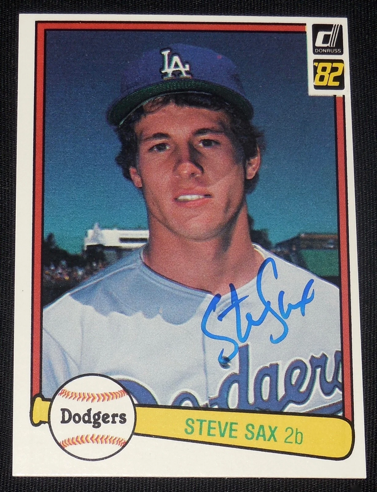 STEVE SAX AUTOGRAPHED 1982 DONRUSS #624 ROOKIE CARD (DODGERS) W/ COA!