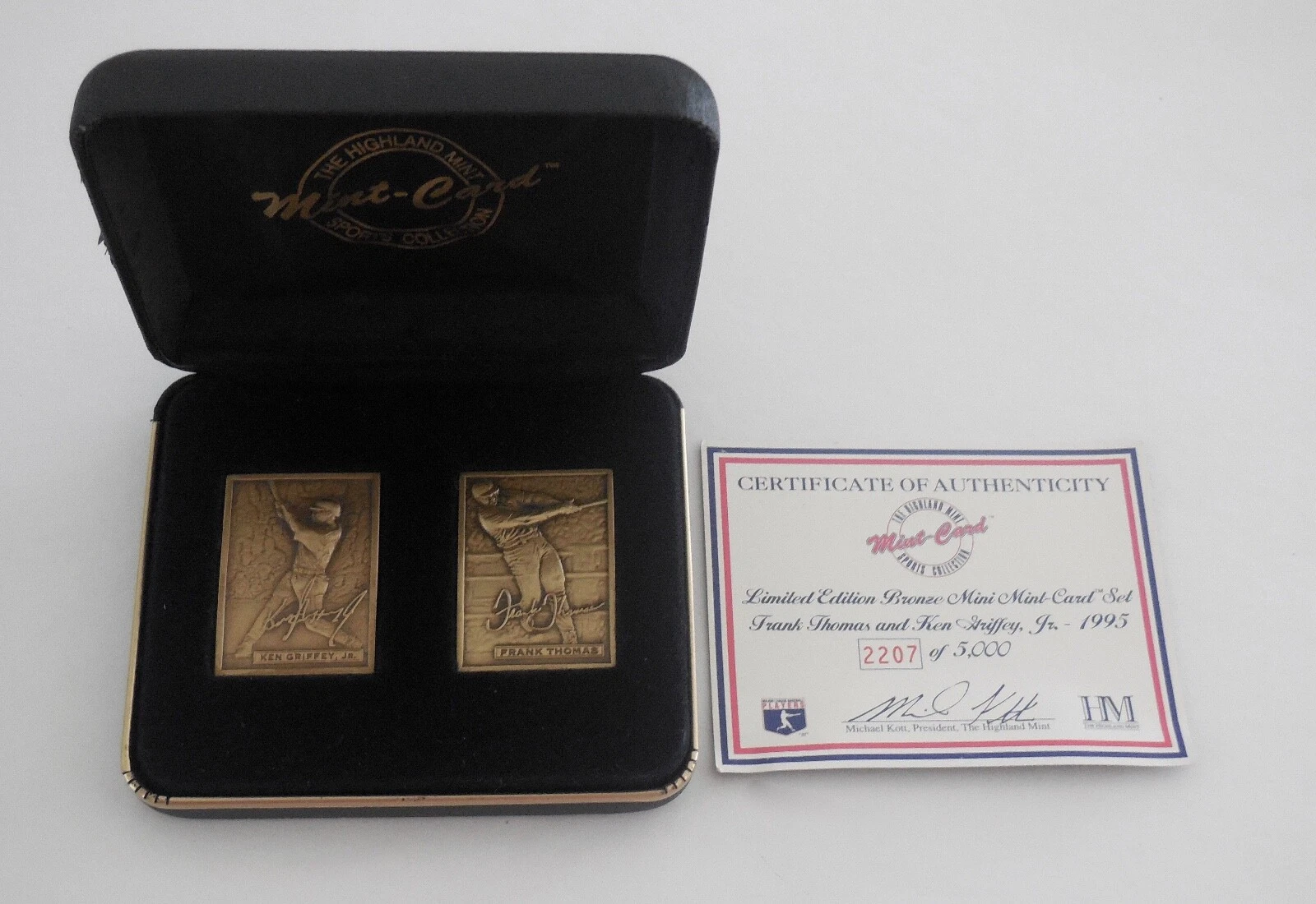 FRANK THOMAS & KEN GRIFFEY JR. BRONZE MINI CARDS - HIGHLAND MINT - #2207/5000!