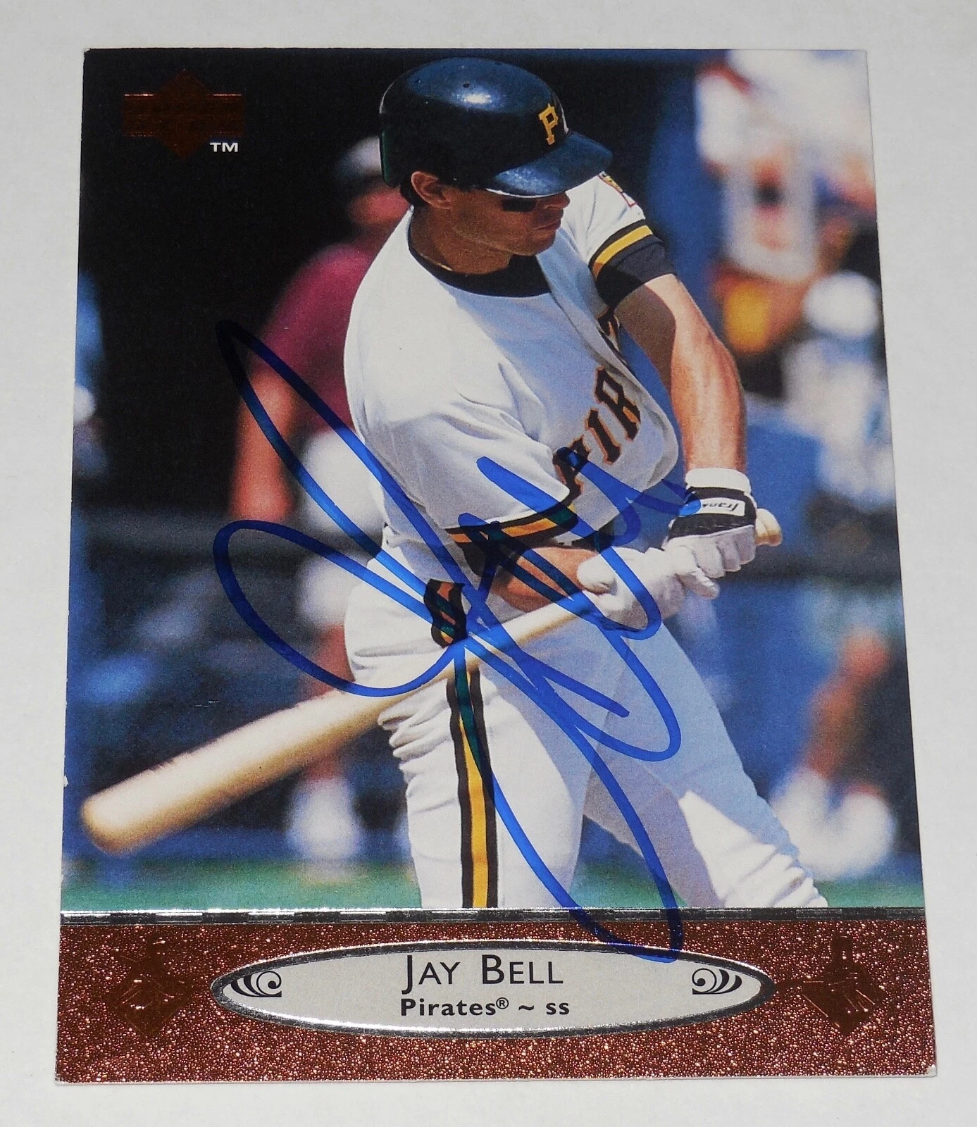 JAY BELL 1996 UPPER DECK AUTOGRAPHED BASEBALL CARD (PITTSBURGH PIRATES)