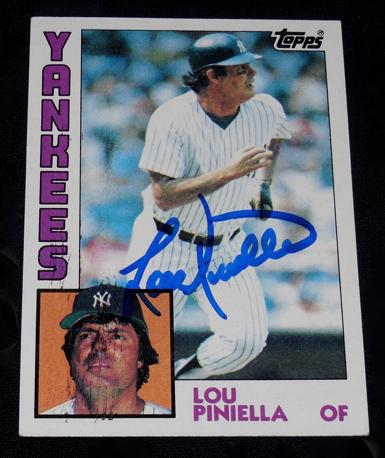 LOU PINIELLA 1984 TOPPS AUTOGRAPHED BASEBALL CARD (NEW YORK YANKEES)