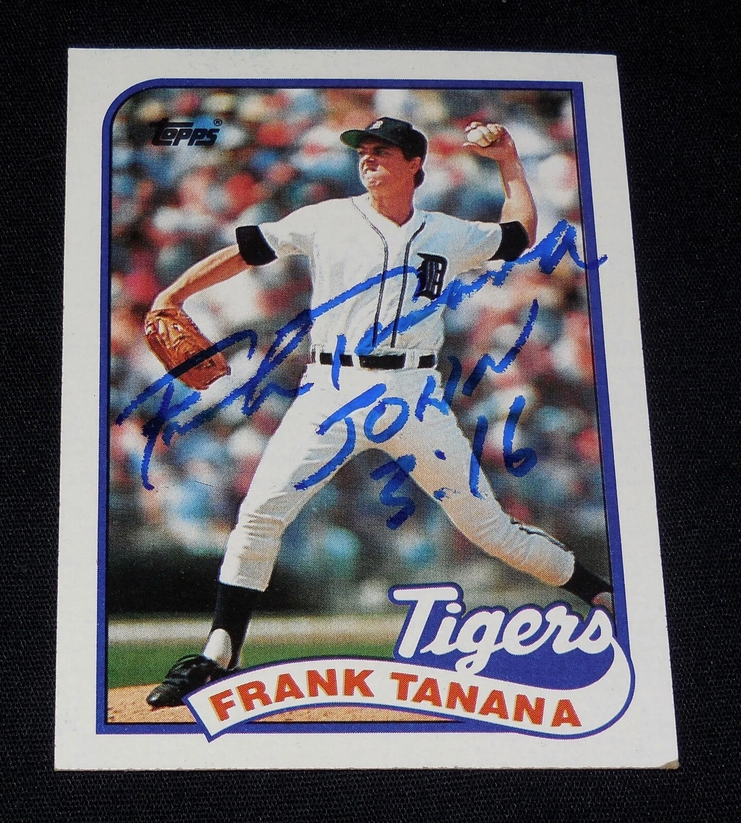 FRANK TANANA 1989 TOPPS AUTOGRAPHED BASEBALL CARD (DETROIT TIGERS)