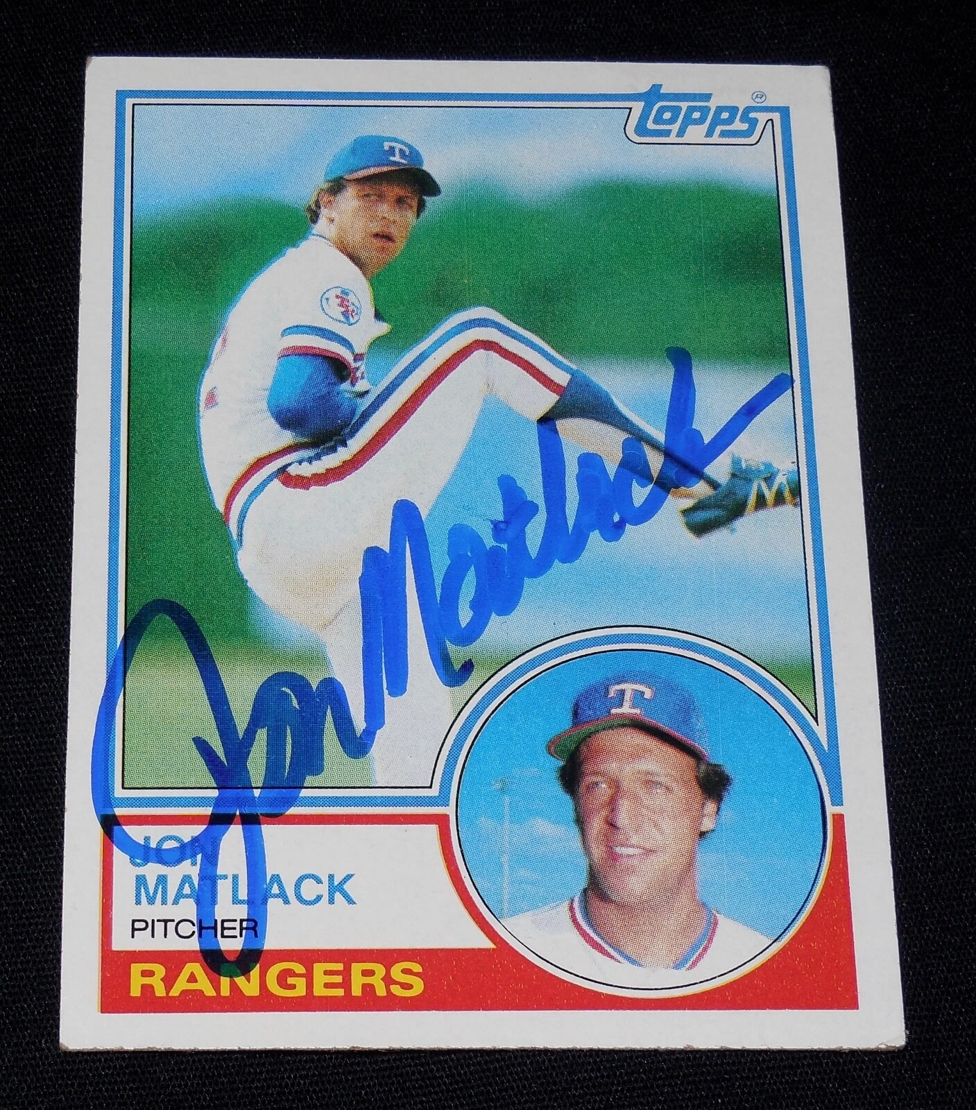 JON MATLACK 1983 TOPPS AUTOGRAPHED BASEBALL CARD (TEXAS RANGERS)