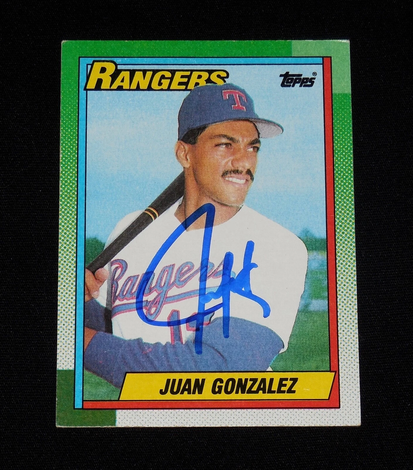 JUAN GONZALEZ 1990 TOPPS AUTOGRAPHED BASEBALL ROOKIE CARD (TEXAS RANGERS)