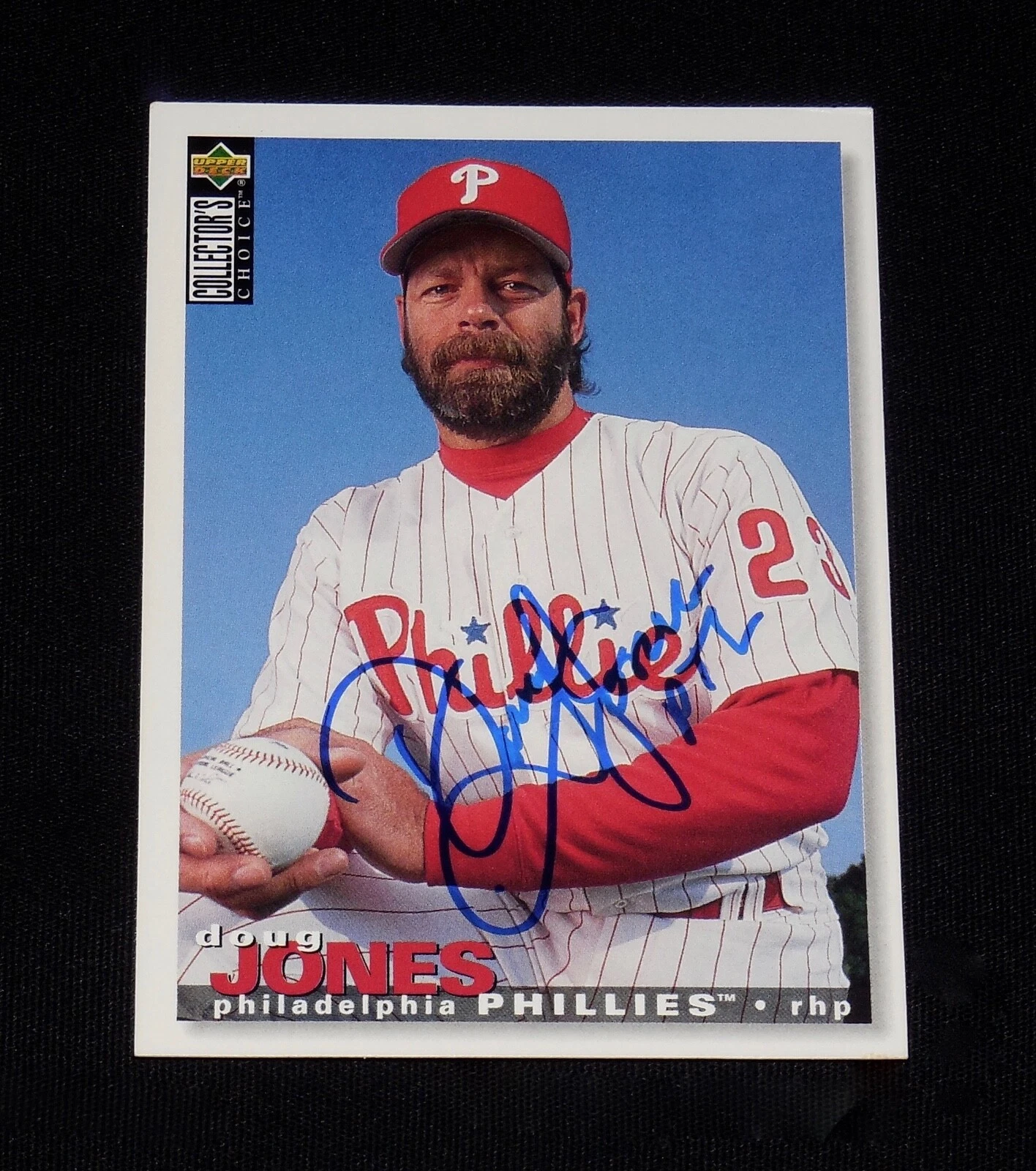 DOUG JONES 1995 UPPER DECK AUTOGRAPHED BASEBALL CARD (PHILADELPHIA PHILLIES)