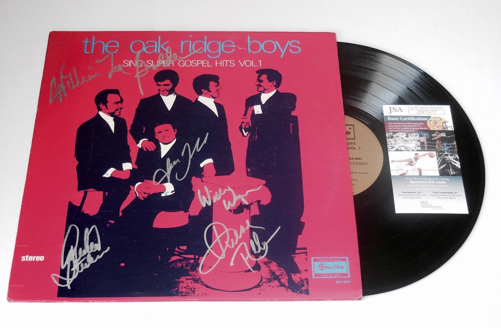 THE OAK RIDGE BOYS AUTOGRAPHED RECORD ALBUM (SING GOSPEL HITS) - JSA COA!