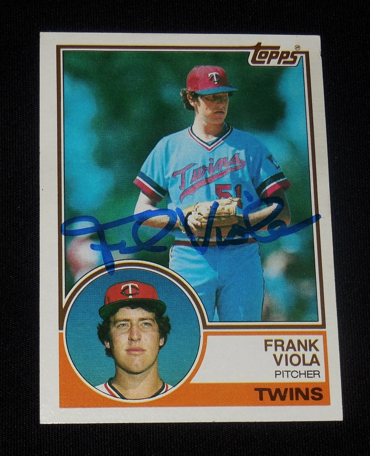 FRANK VIOLA 1983 TOPPS AUTOGRAPHED BASEBALL CARD (MINNESOTA TWINS) - ROOKIE!