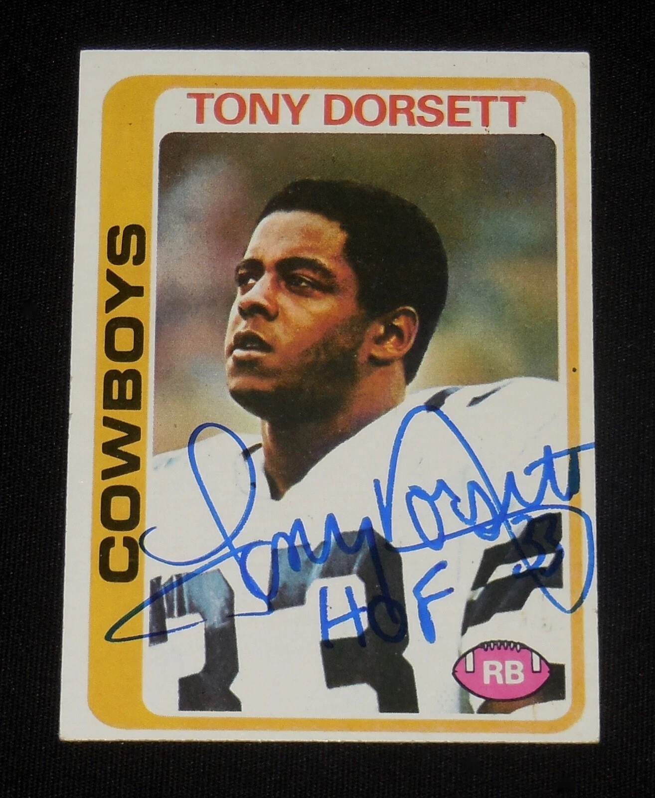 TONY DORSETT 1978 TOPPS AUTOGRAPHED ROOKIE FOOTBALL CARD (DALLAS COWBOYS)