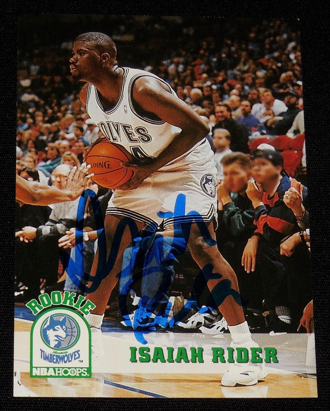 ISAIAH RIDER 1993-1994 NBA HOOPS AUTOGRAPHED ROOKIE BASKETBALL CARD (WOLVES)