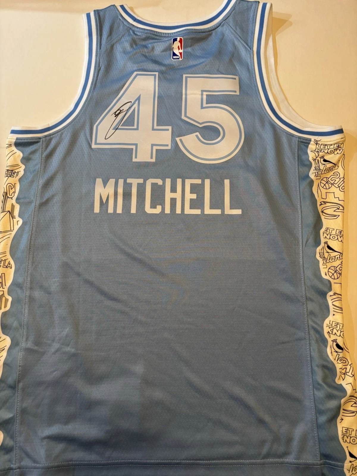 Donovan Mitchell Signed/Autographed Cleveland Cavaliers 2025 City Jersey Jsa Coa