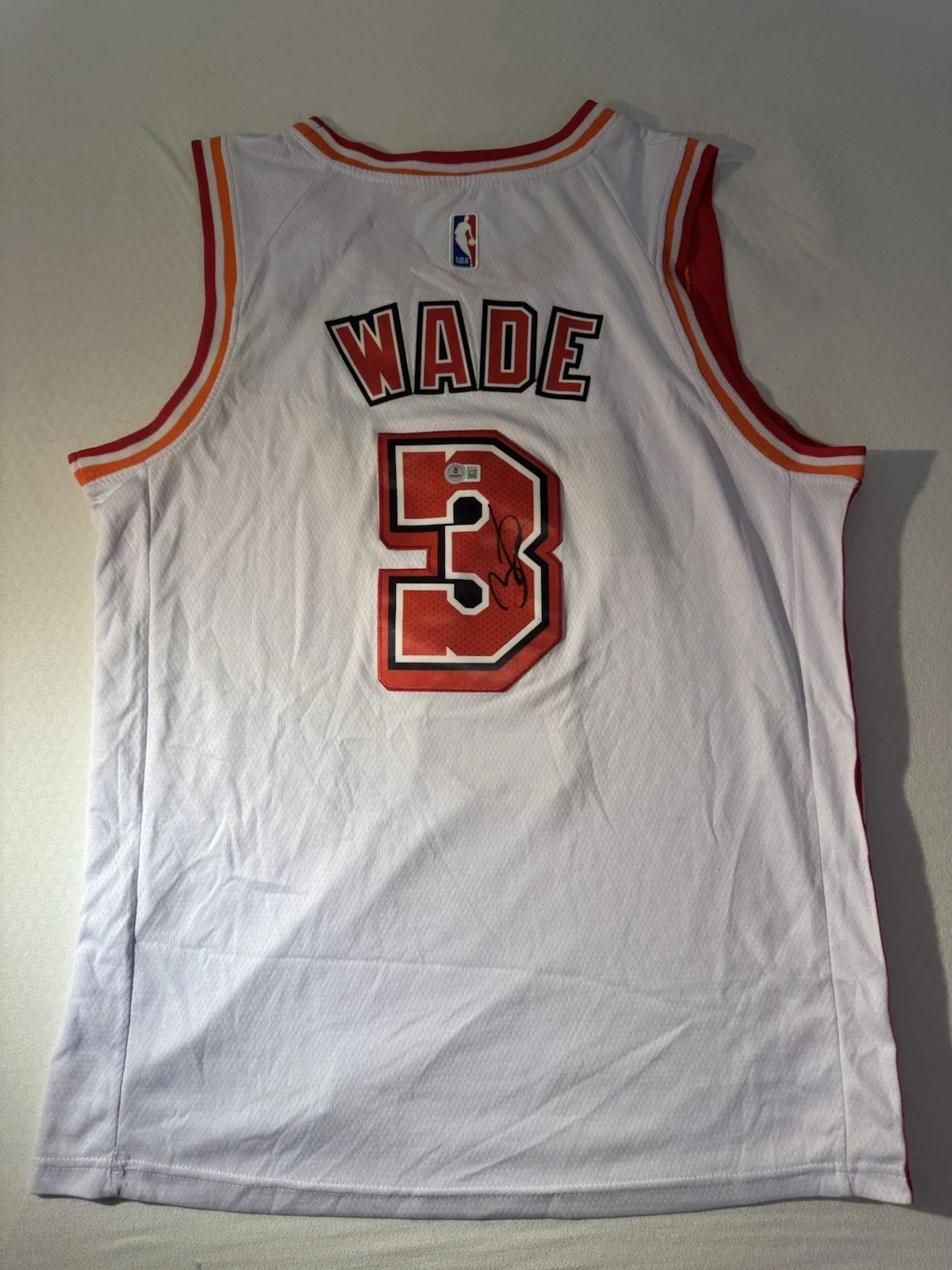 Dwyane Wade Miami Heat Signed Jersey Beckett BAS COA