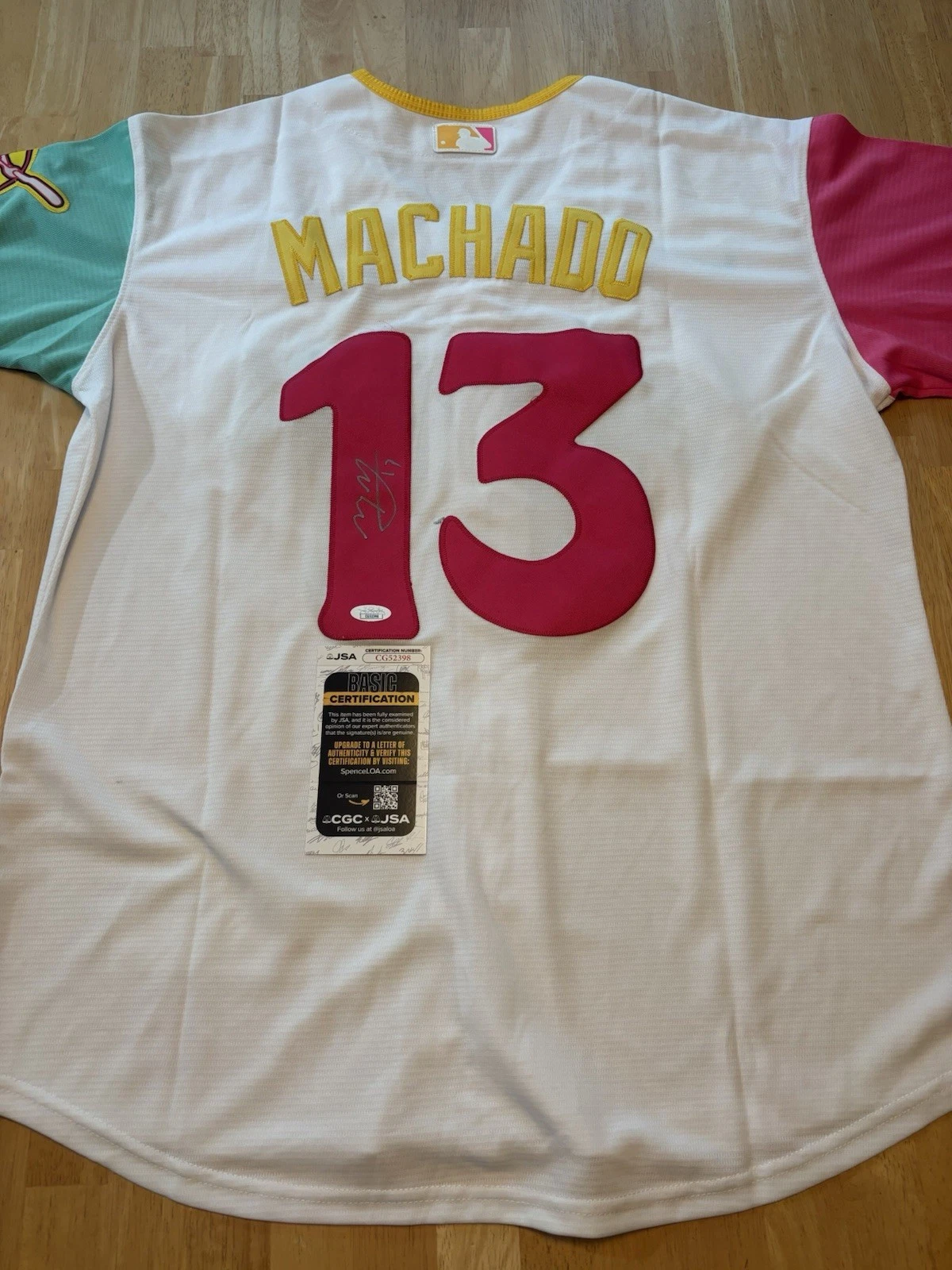 MANNY MACHADO SIGNED Autographed SAN DIEGO PADRES JERSEY. Jsa Coa