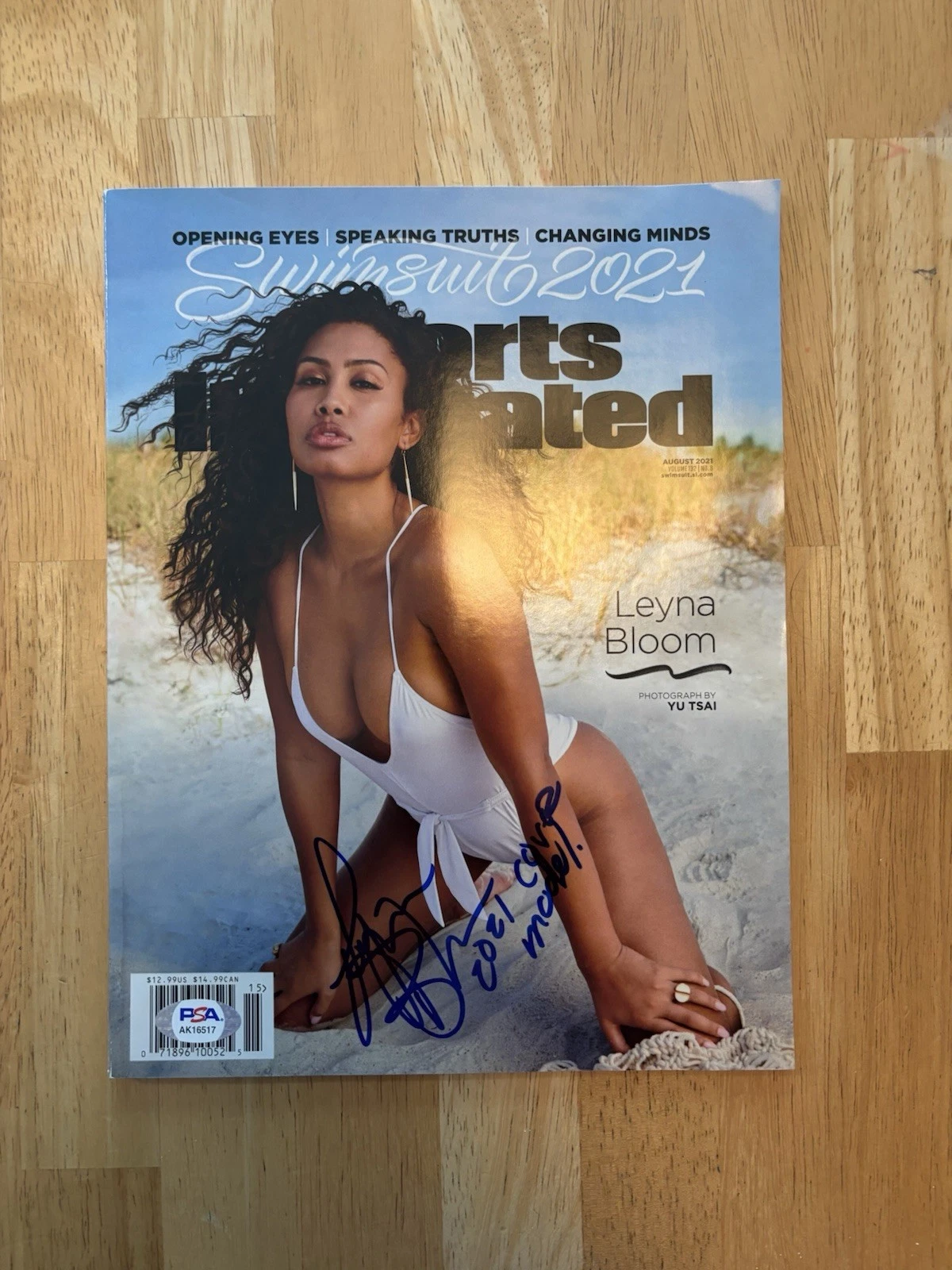 Leyna Bloom Signed 2021 SI Swimsuit Magazine Issue 4  PSA Coa