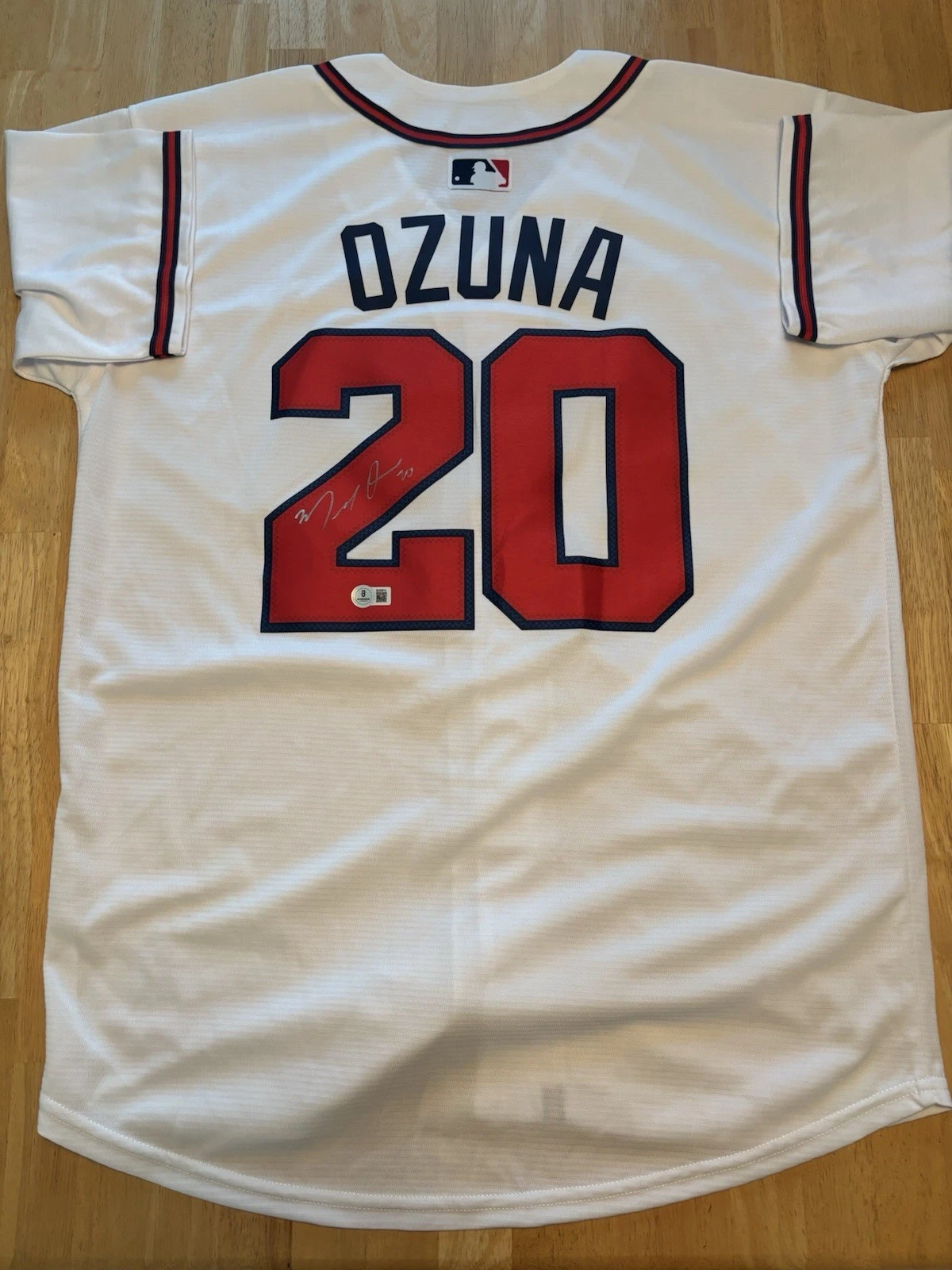 MARCELL OZUNA Signed Autographed Atlanta Braves Jersey . Beckett  Coa