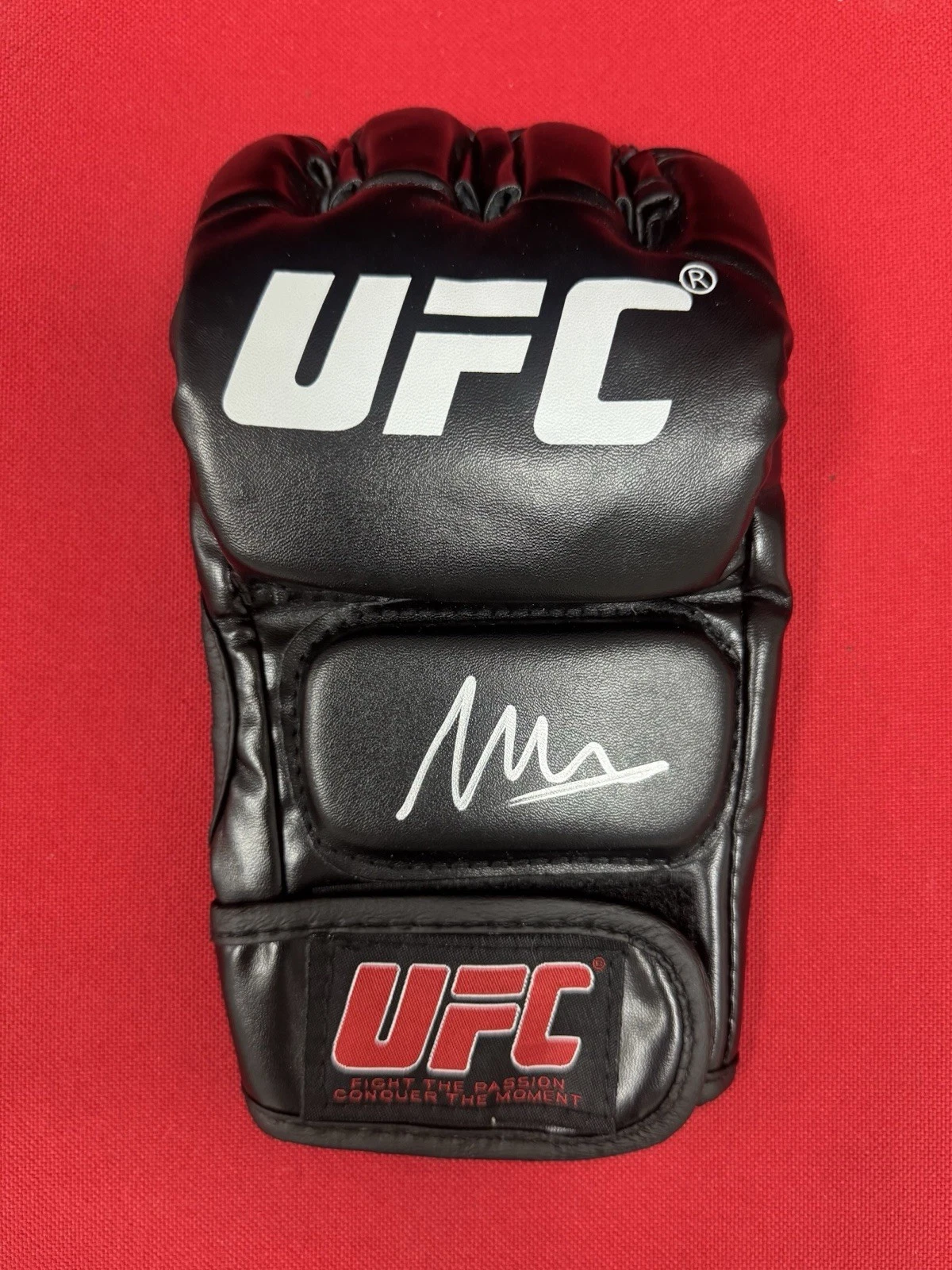 Movsar Evloev Fighter Autographed UFC MMA Glove Beckett BAS COA