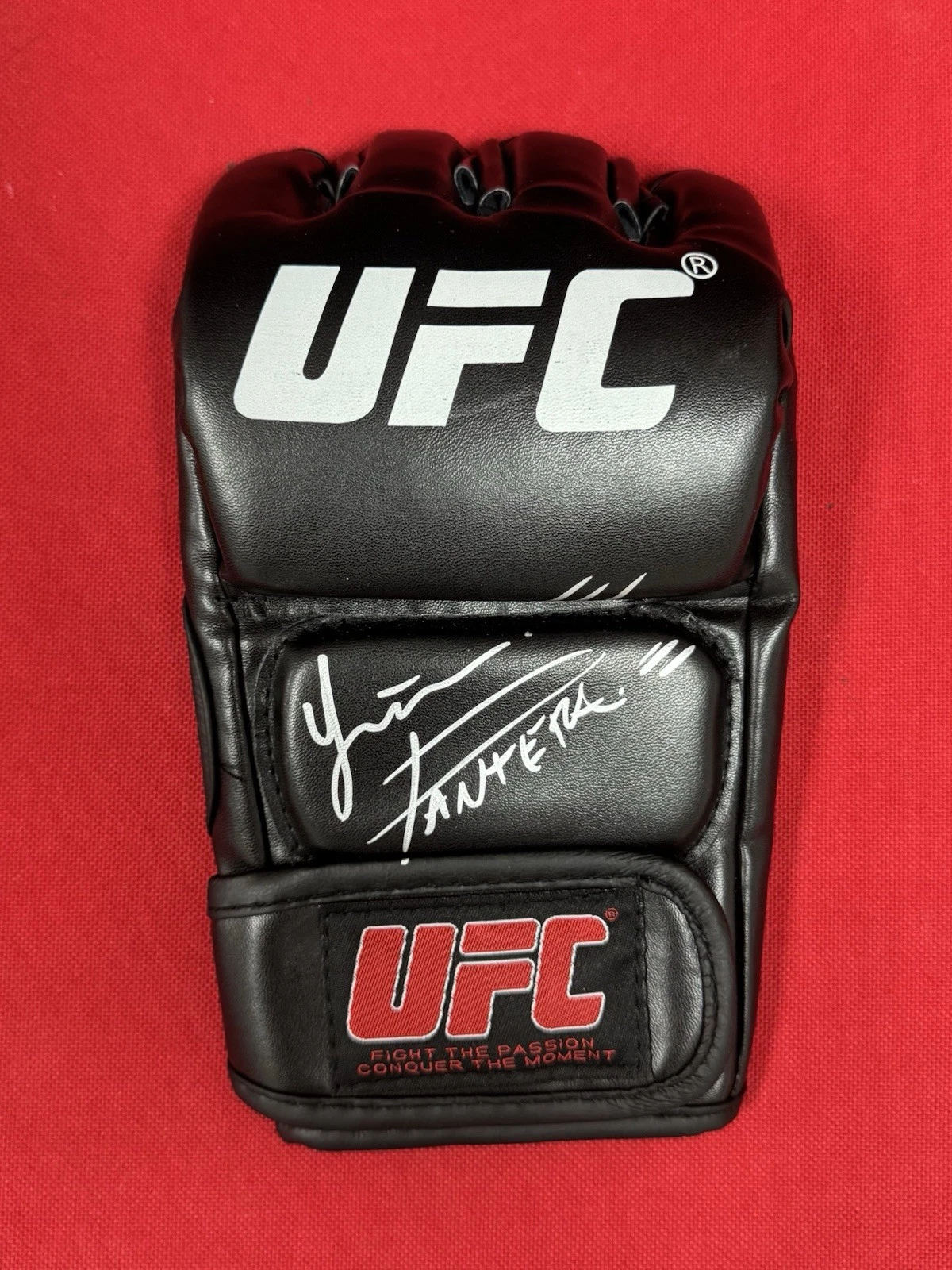 Yair Rodriguez Fighter Autographed UFC MMA Glove Beckett BAS COA