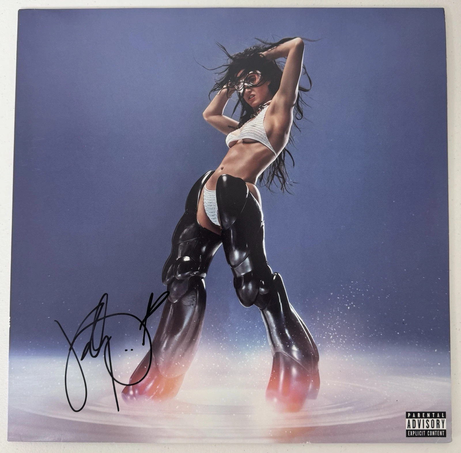 Katy Perry Autographed WOMAN’S WORLD Vinyl Record Beckett BAS COA