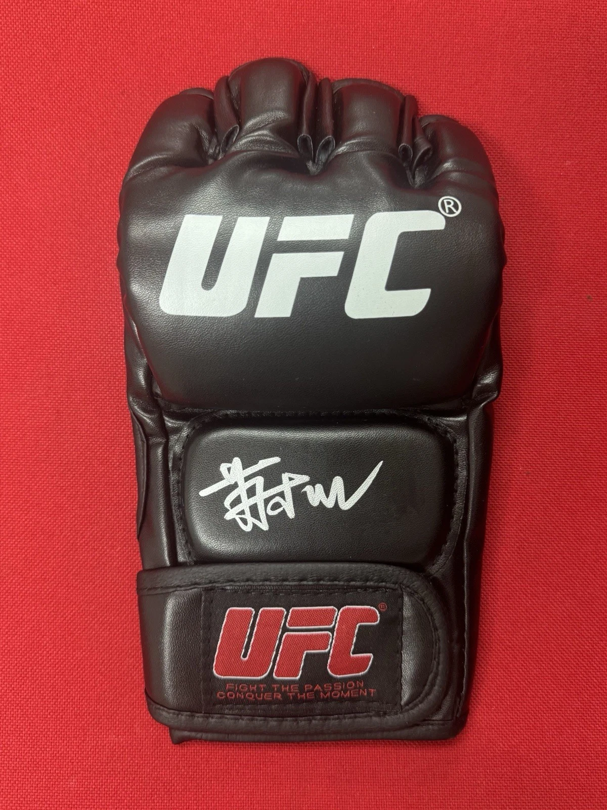 Sumudaerji Fighter Autographed UFC MMA Glove Beckett BAS COA