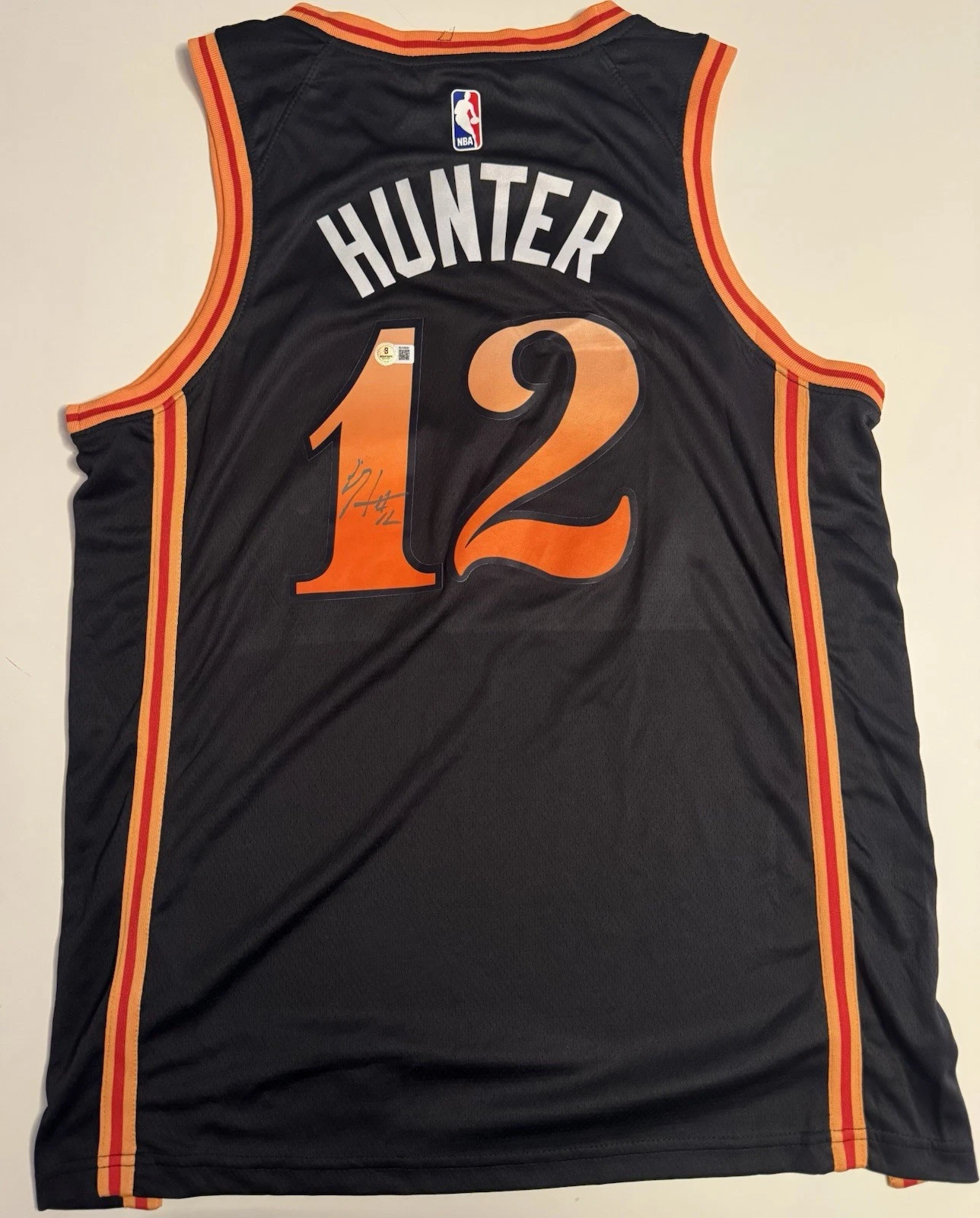 De'Andre Hunter Atlanta Hawks Autographed Jersey Beckett BAS COA