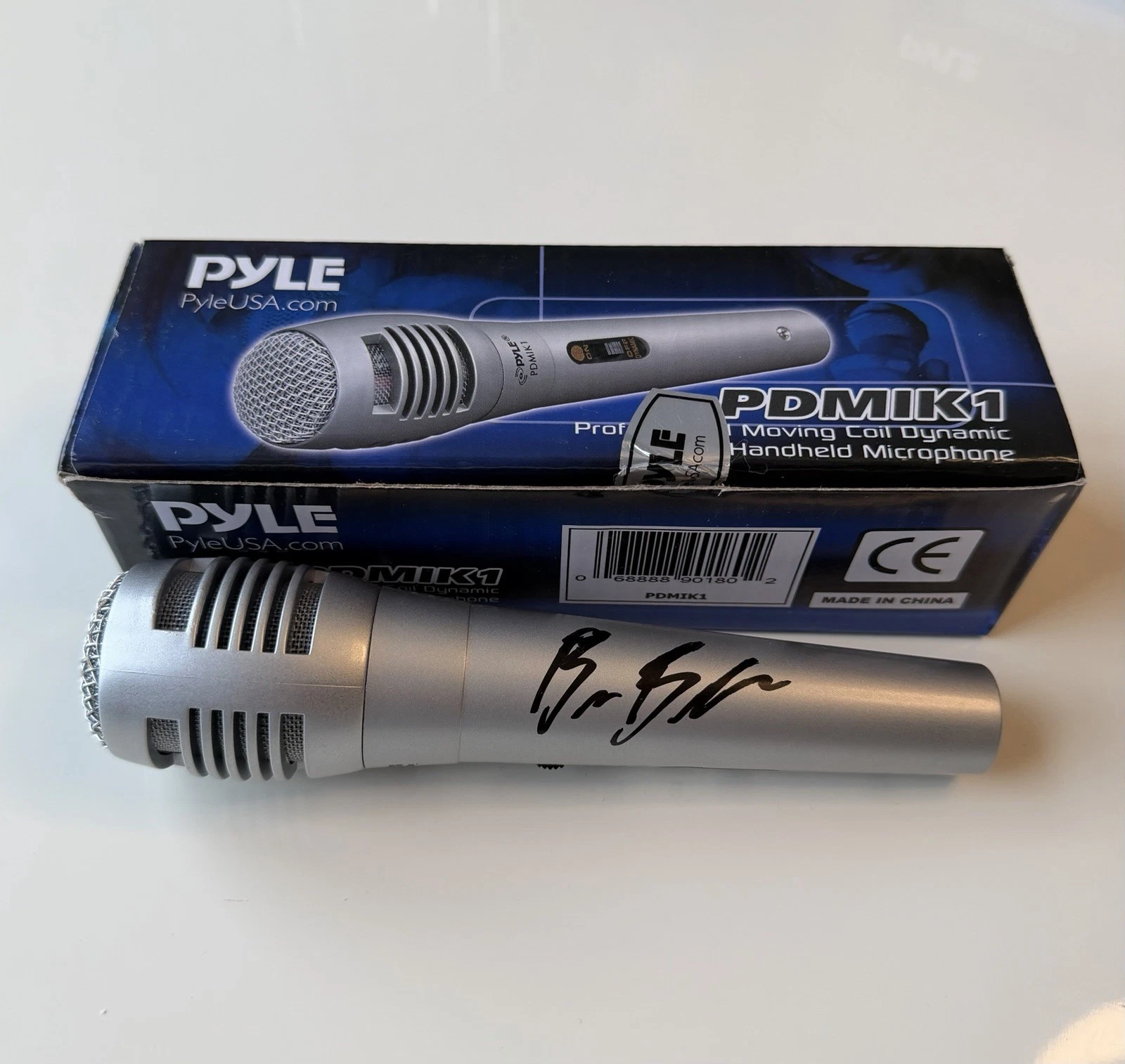 Bruce Buffer UFC Announcer Autographed Microphone Beckett BAS COA
