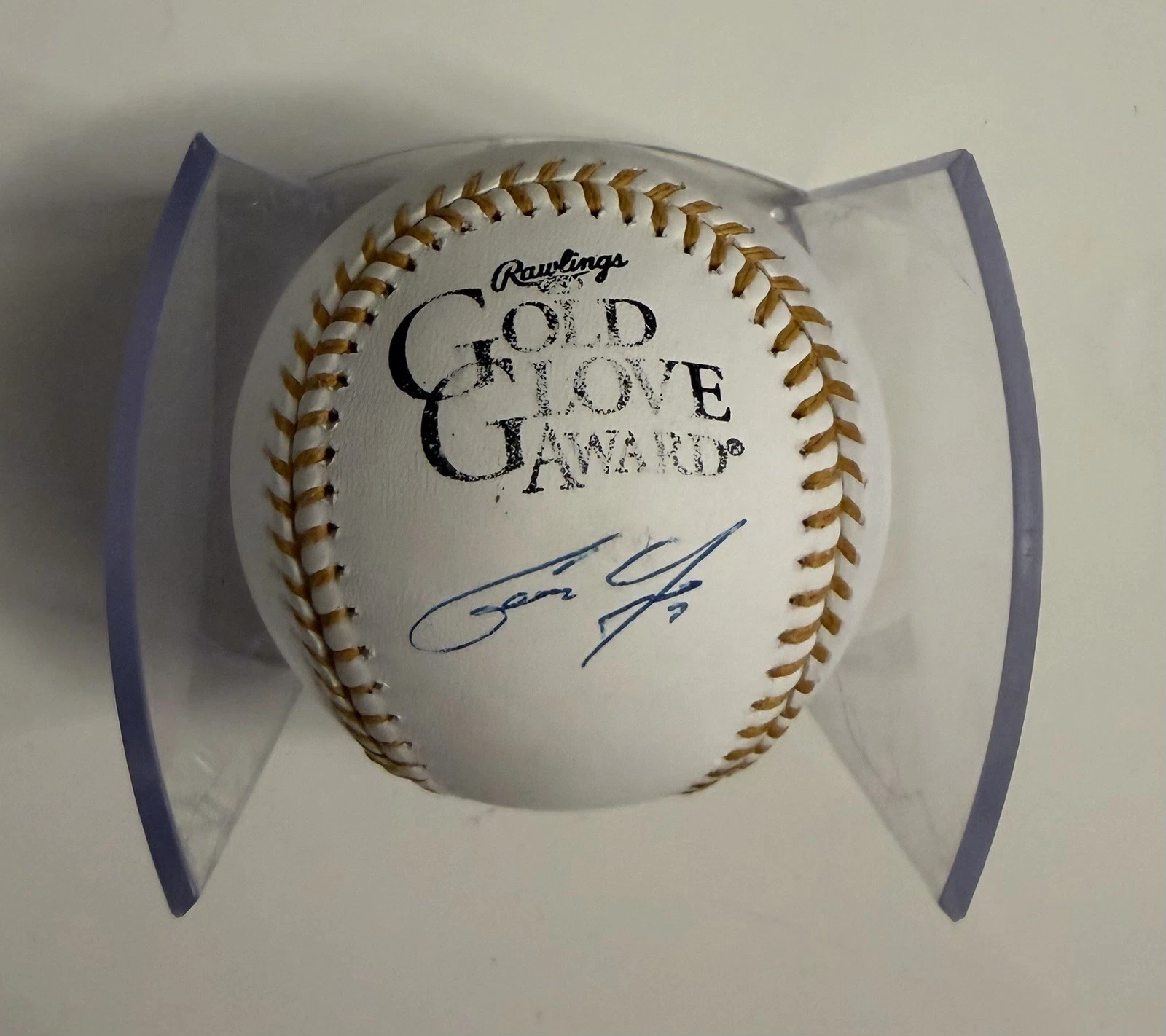 Christian Yelich Milwaukee Brewers Autographed Gold Glove Baseball JSA COA READ