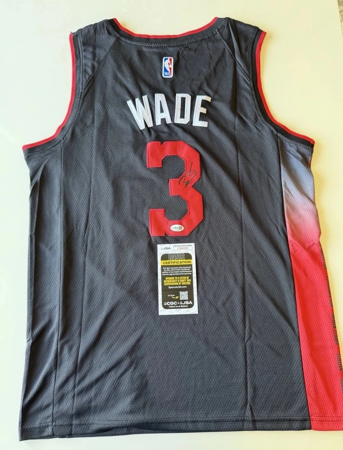 Dwyane Wade Miami Heat Autographed Jersey Star JSA COA