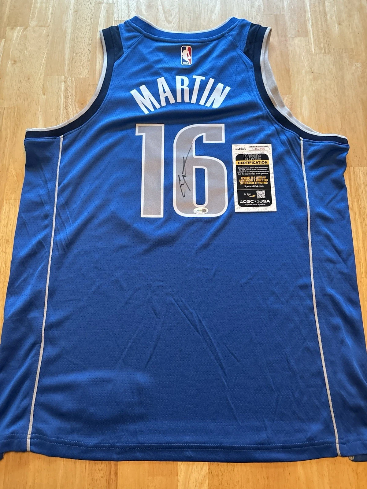 Caleb Martin Signed Autographed Dallas Mavericks Jersey. Jsa Coa Rare