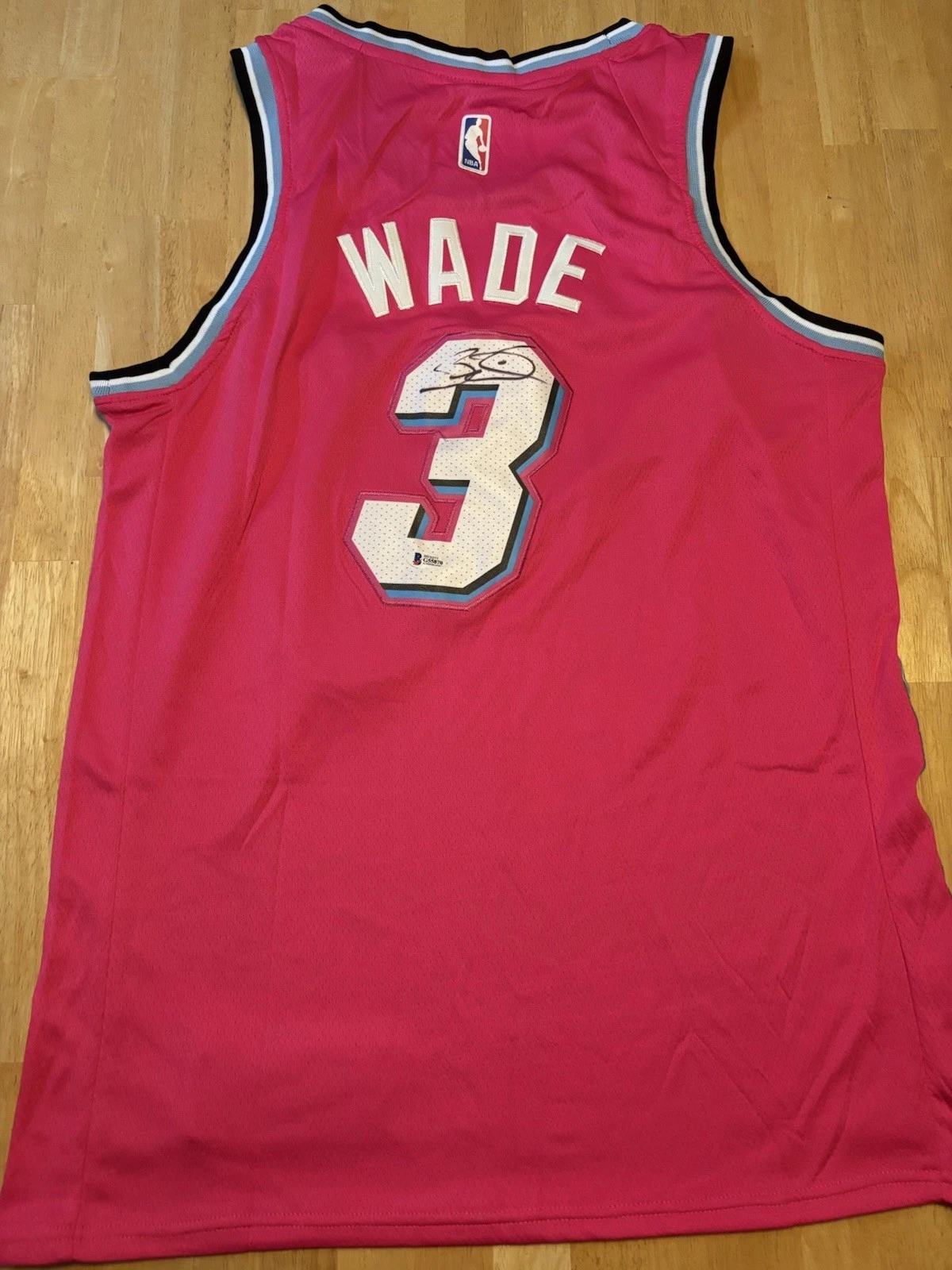 Dwyane Wade Autographed Signed Pink Miami Vice Jersey. Beckett Coa. Hof  ￼