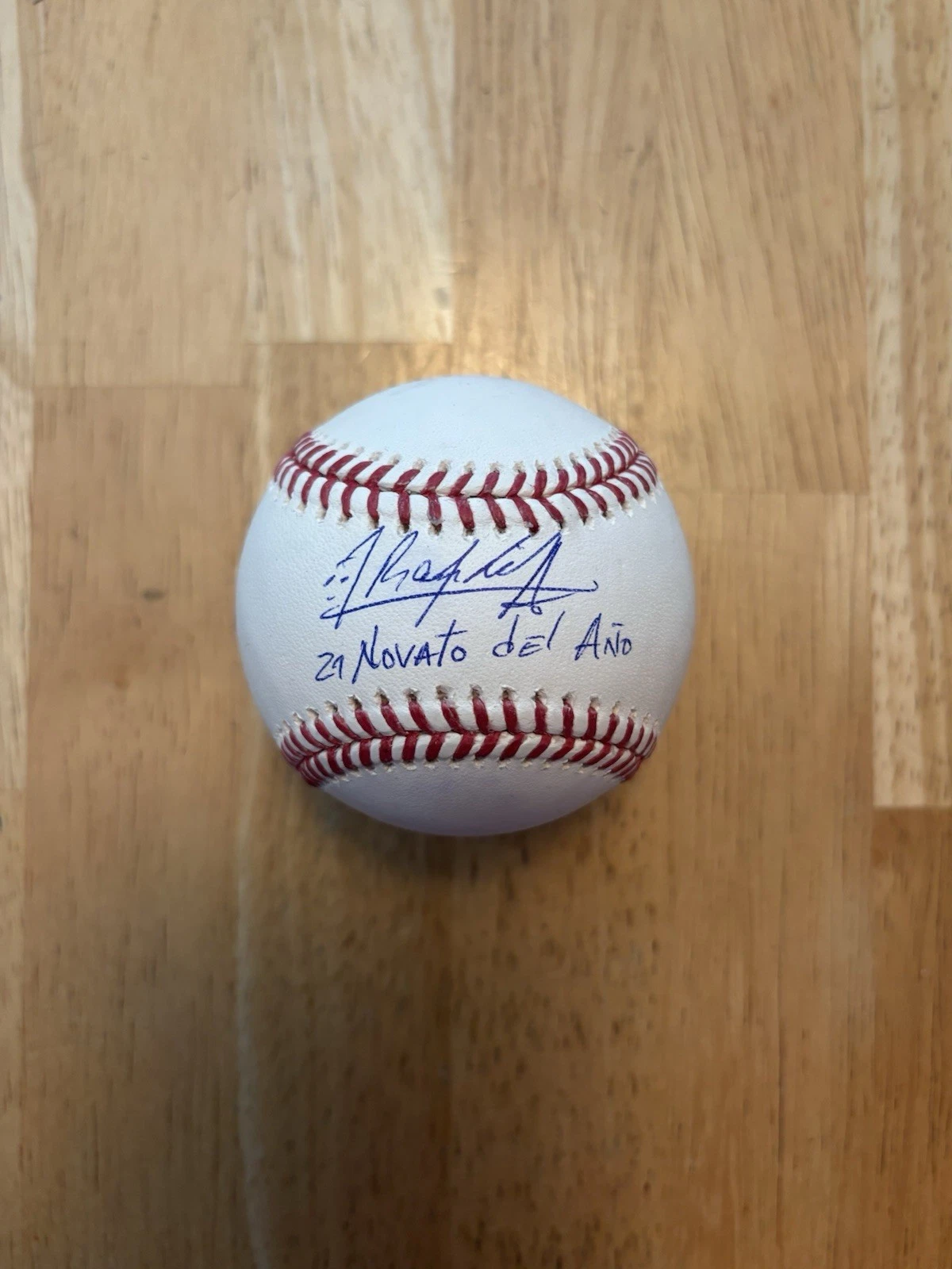 Randy Arozarena Signed Autographed Baseball Inscribed 21 Novato del Ano Beckett