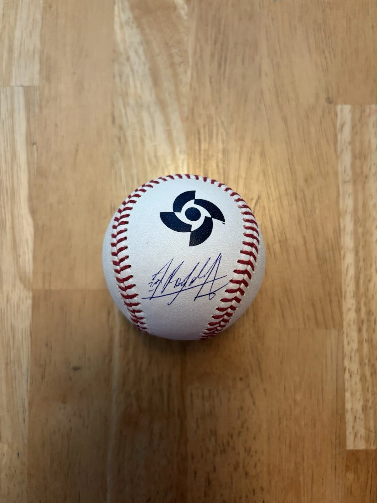 RANDY AROZARENA SIGNED RAWLINGS OFFICAL WBC BASEBALL. Seattle Mariners. Beckett