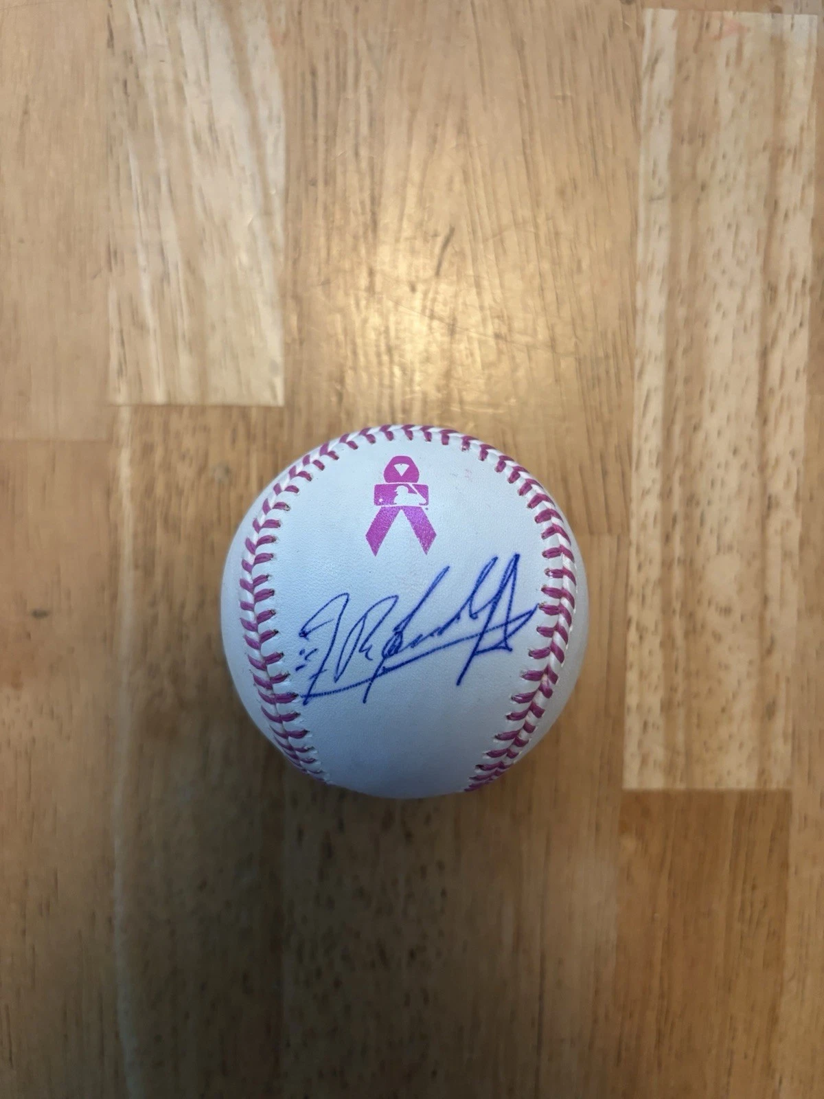 Randy Arozarena signed Autographed Pink ROMLB BASEBALL. Mariners Star. Beckett
