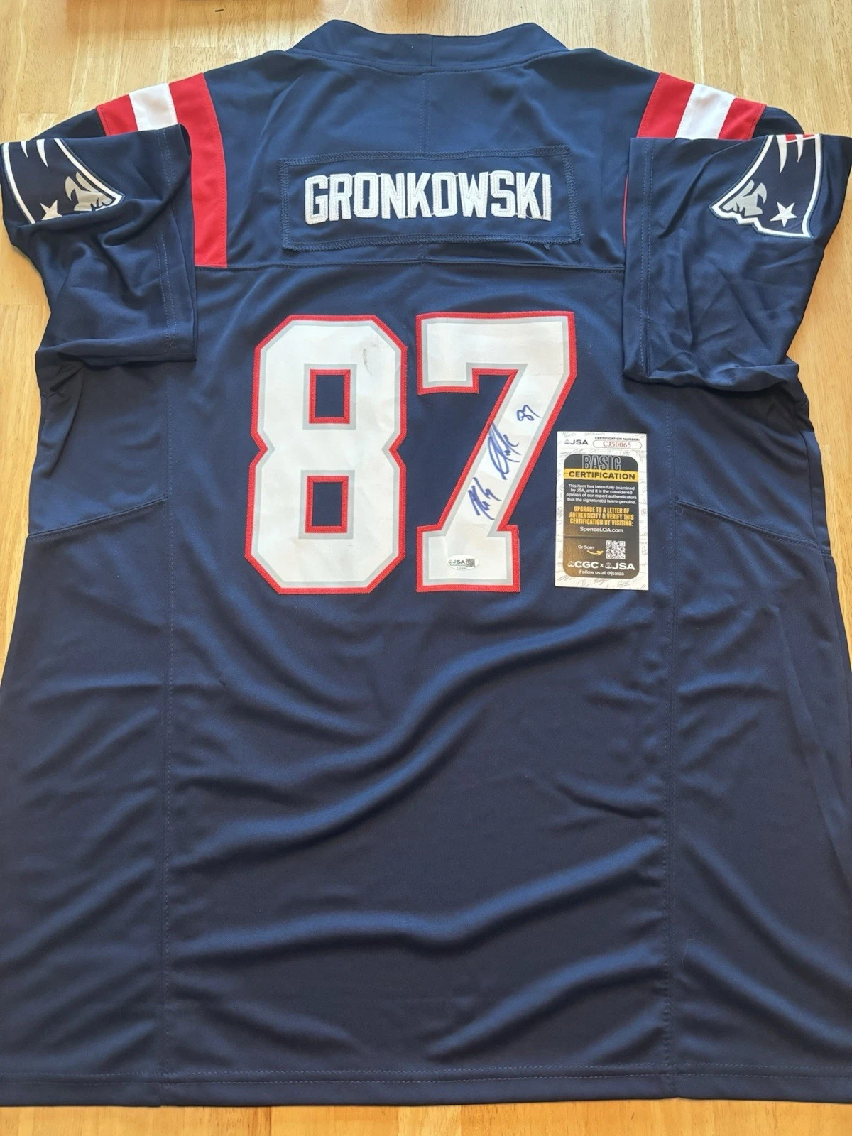 Rob Gronkowski Signed Autographed New England Patriots Jersey. JSA Coa . Gronk
