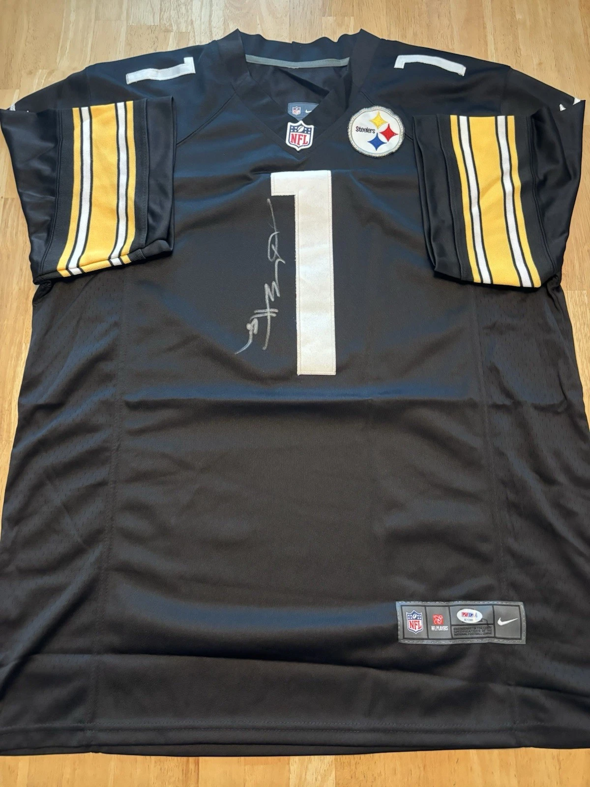 Antonio Brown Signed Autographed Pittsburgh Steelers Jersey. Psa Coa