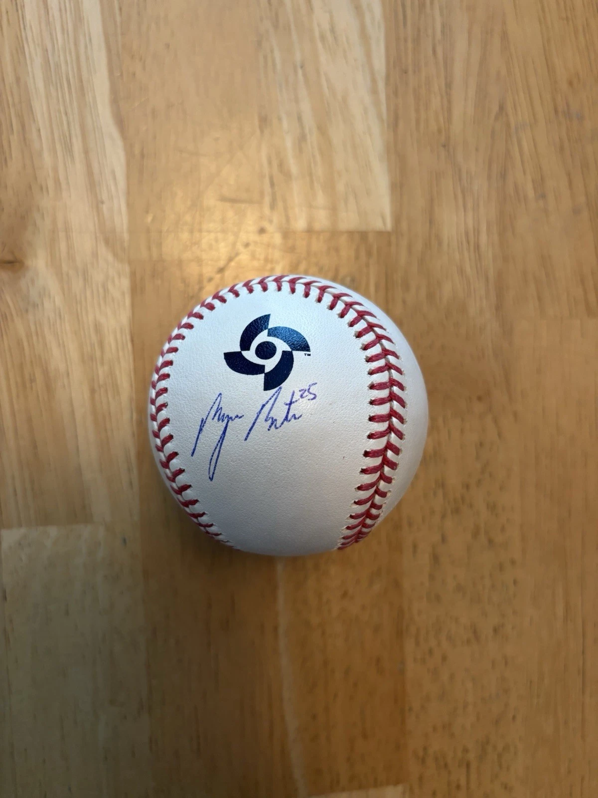 Byron Buxton Signed Autographed 2026 World Baseball Classic USA. Beckett Coa