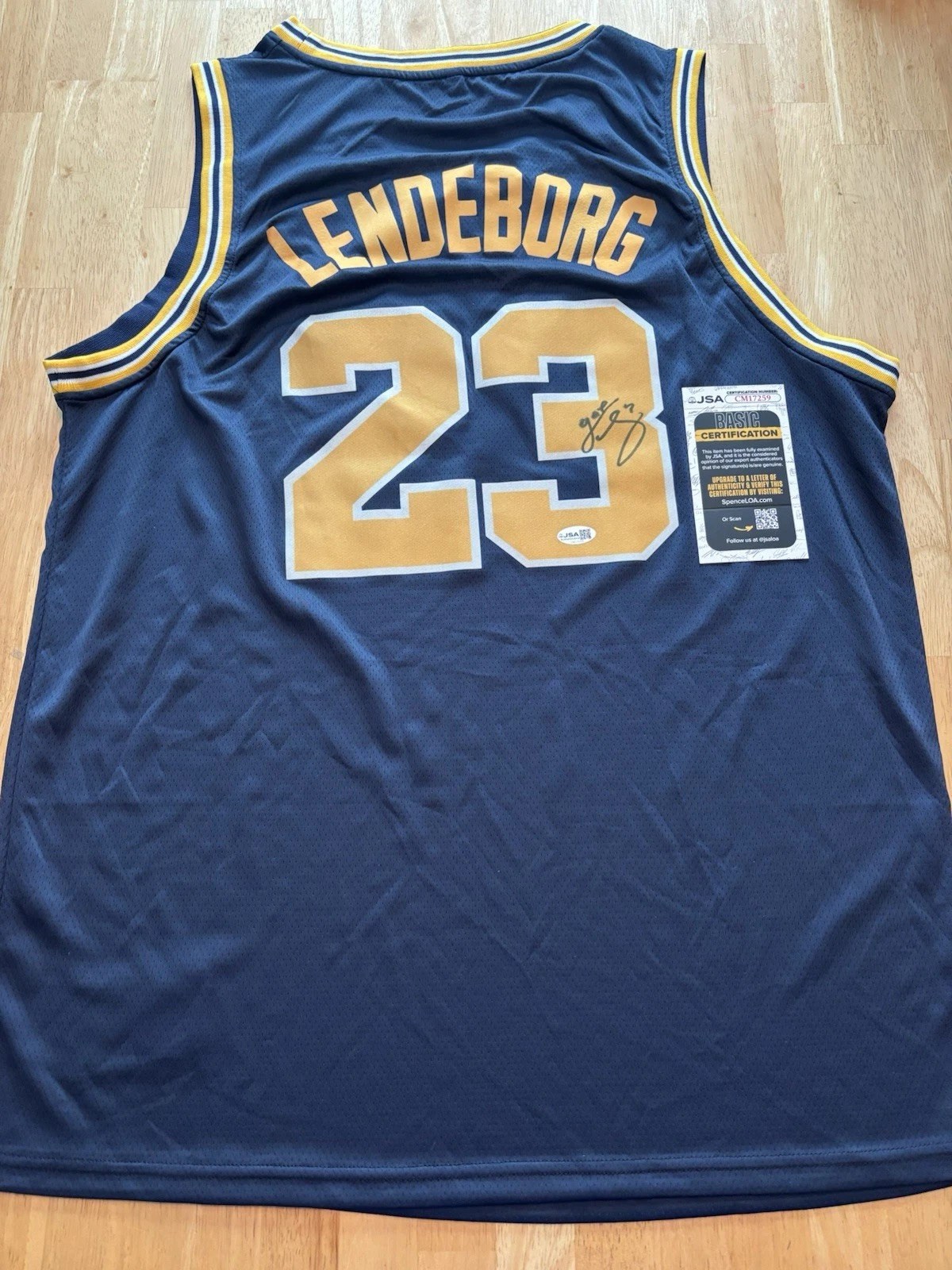 YAXEL LENDEBORG signed autographed MICHIGAN WOLVERINES Jersey. Jsa Coa . Champs!