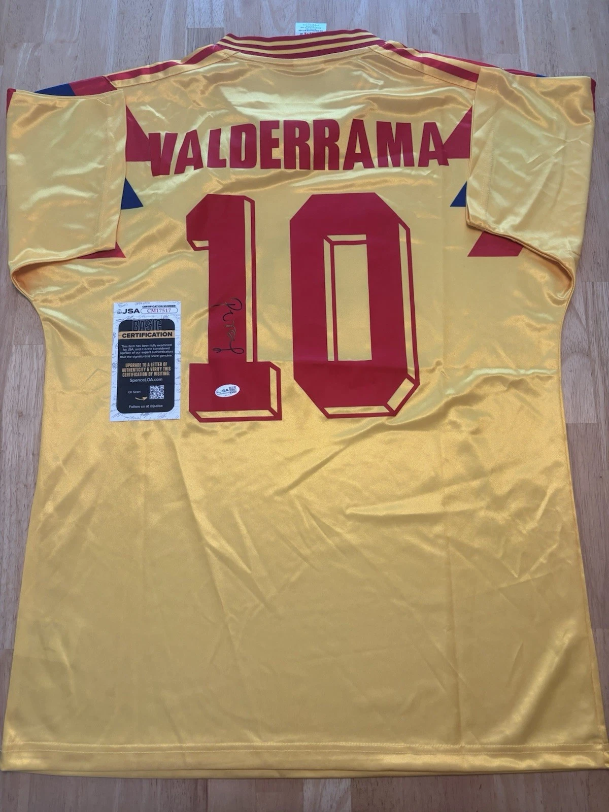 Pibe Carlos Valderrama Signed Autographed Colombia Soccer Jersey. JSA Coa. Rare
