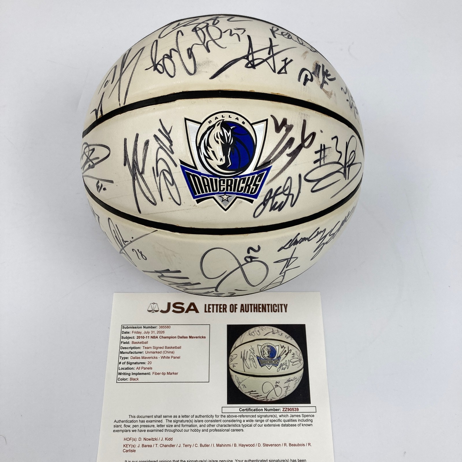 2010-2011 Dallas Mavericks NBA Champs Team Signed Basketball JSA COA