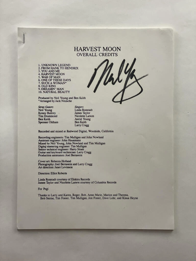 NEIL YOUNG SIGNED AUTOGRAPH HARVEST MOON ALBUM CREDITS - CRAZY HORSE CSNY W/ JSA