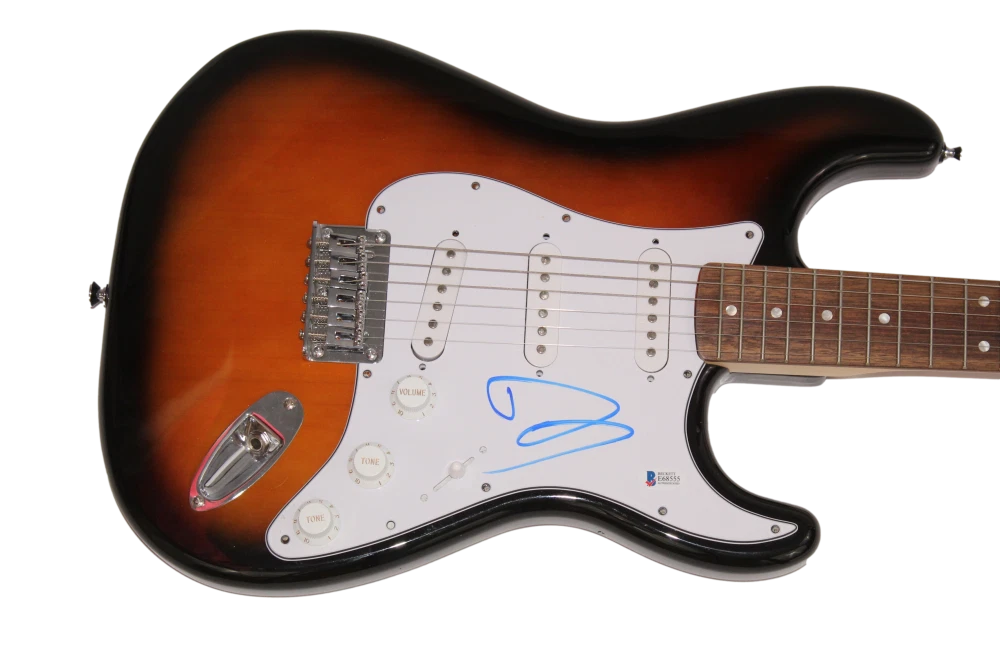 DAVE GROHL SIGNED AUTOGRAPH FULL SIZE FENDER ELECTRIC GUITAR - FOO FIGHTERS BAS