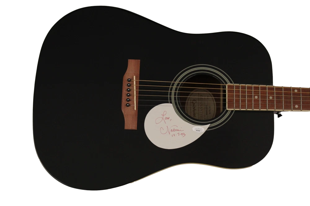 NAOMI JUDD SIGNED AUTOGRAPH GIBSON ACOUSTIC GUITAR - COUNTRY MUSIC LEGEND JSA