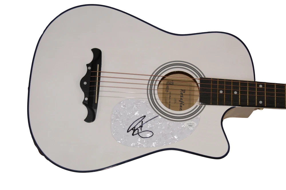 RILEY GREEN SIGNED AUTOGRAPH FULL SIZE ACOUSTIC GUITAR DIFFERENT ROUND HERE JSA